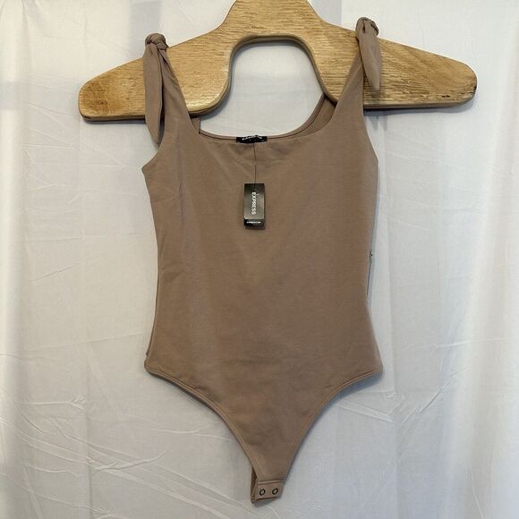 Express Tops - Express Womens Size Medium Beige Square Neck Tie Shoulder Tank Bodysuit NWT